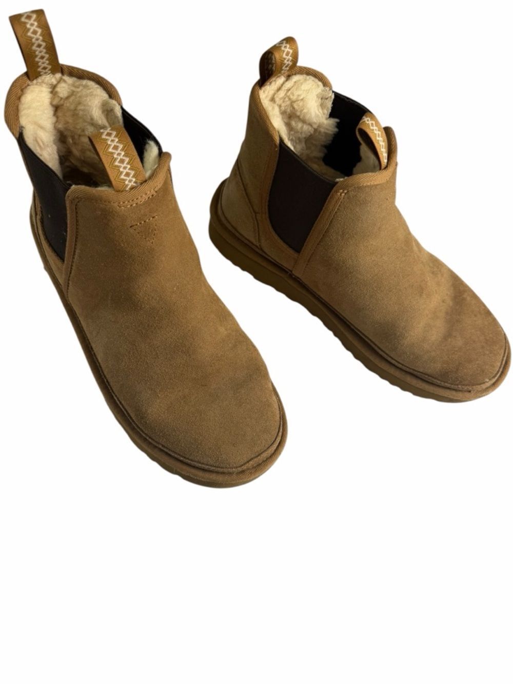 UGG Men’s Neumel Chelsea Boots 1121644 size 9